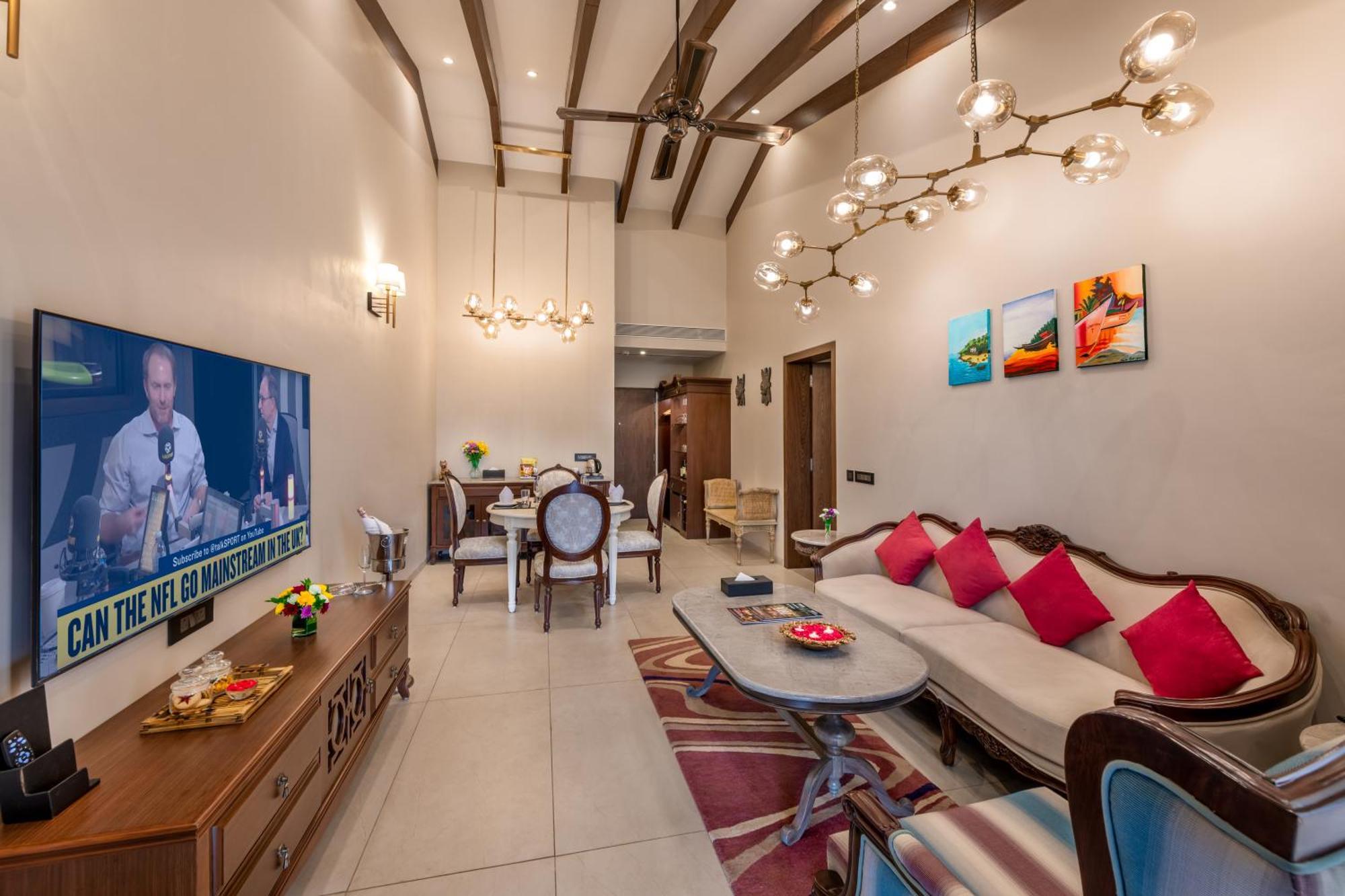 Golden Tulip Candolim, Goa Resort Candolim